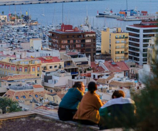 eugene chystiakov hdluqqyr6a4 unsplash