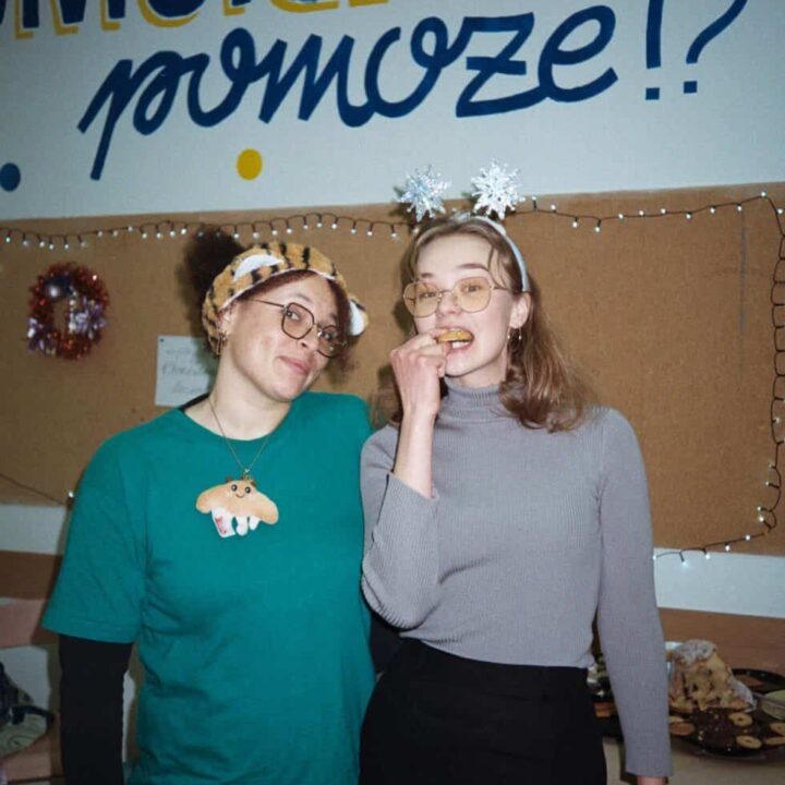 Декабрь и январь Триину во время волонтёрской службы в Польше