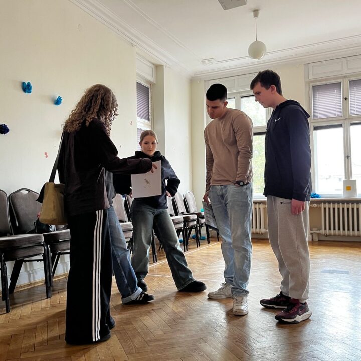 d63a6bd0 9d8b 48b0 91b8 5e523ea2b5e6