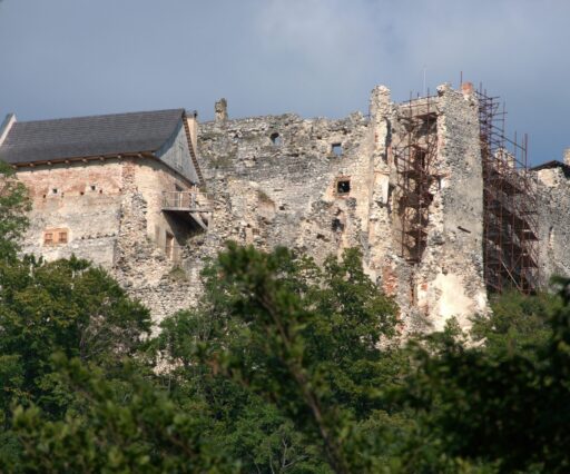 peter poluch kejwtdyrnxs unsplash