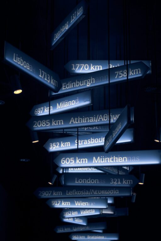 alexander psiuk amj dhznnq unsplash